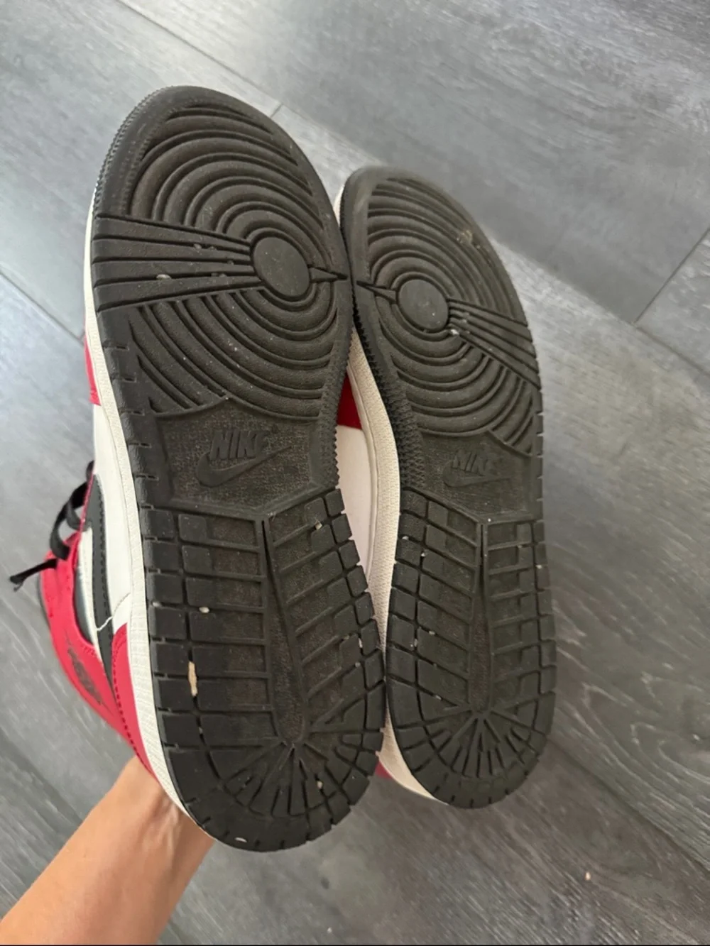 Air Jordan 1 Mid 